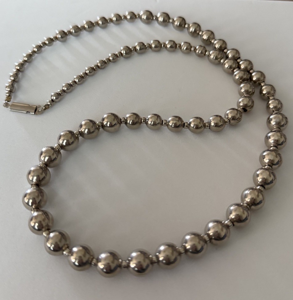 MCM Vintage Silver Tone Graduated Metal Bead Necklace Unsigned 24 Inches Unknown