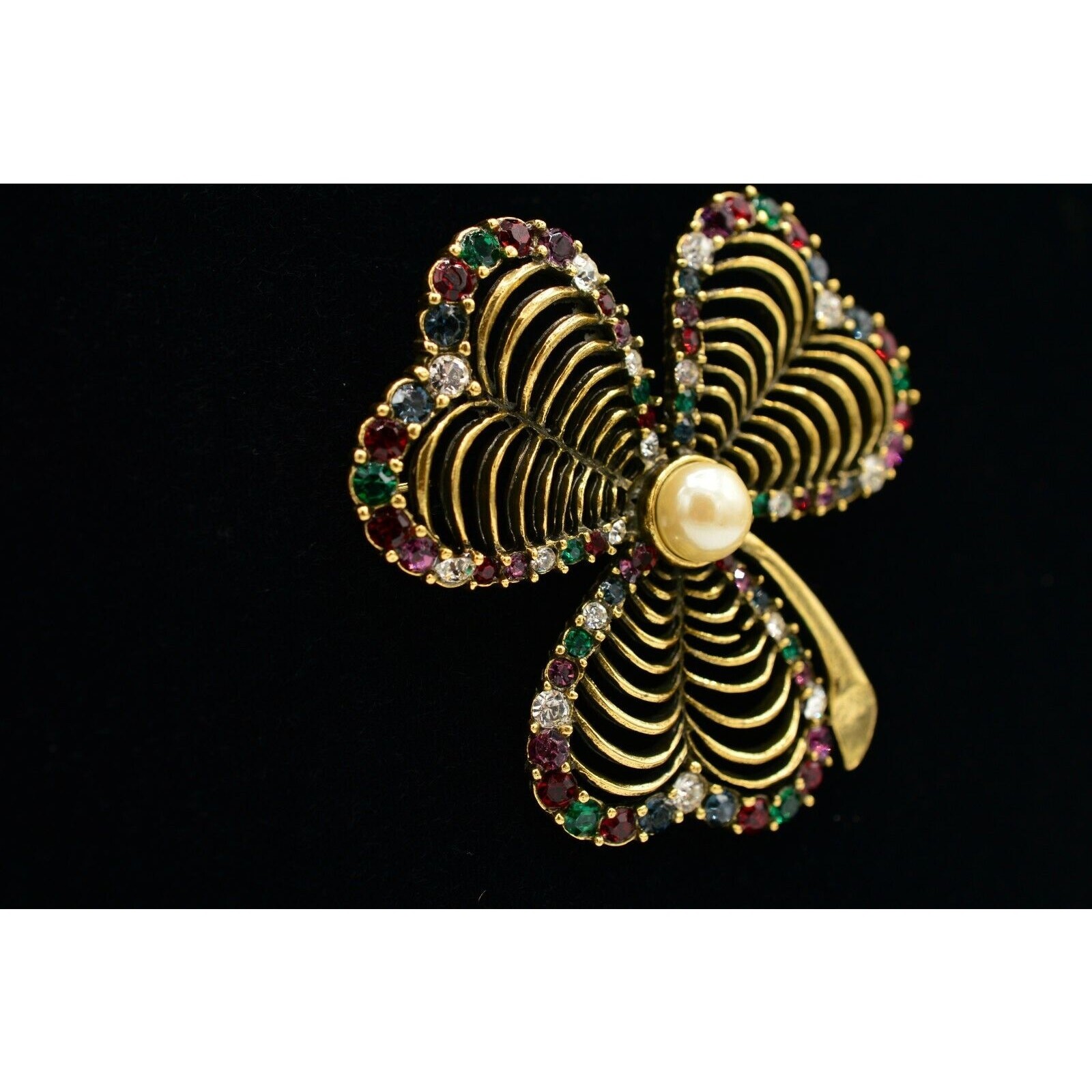 Vintage Crystal Clover Pin Brooch Antiqued Gold Red Green Chunky 1980s Bin5