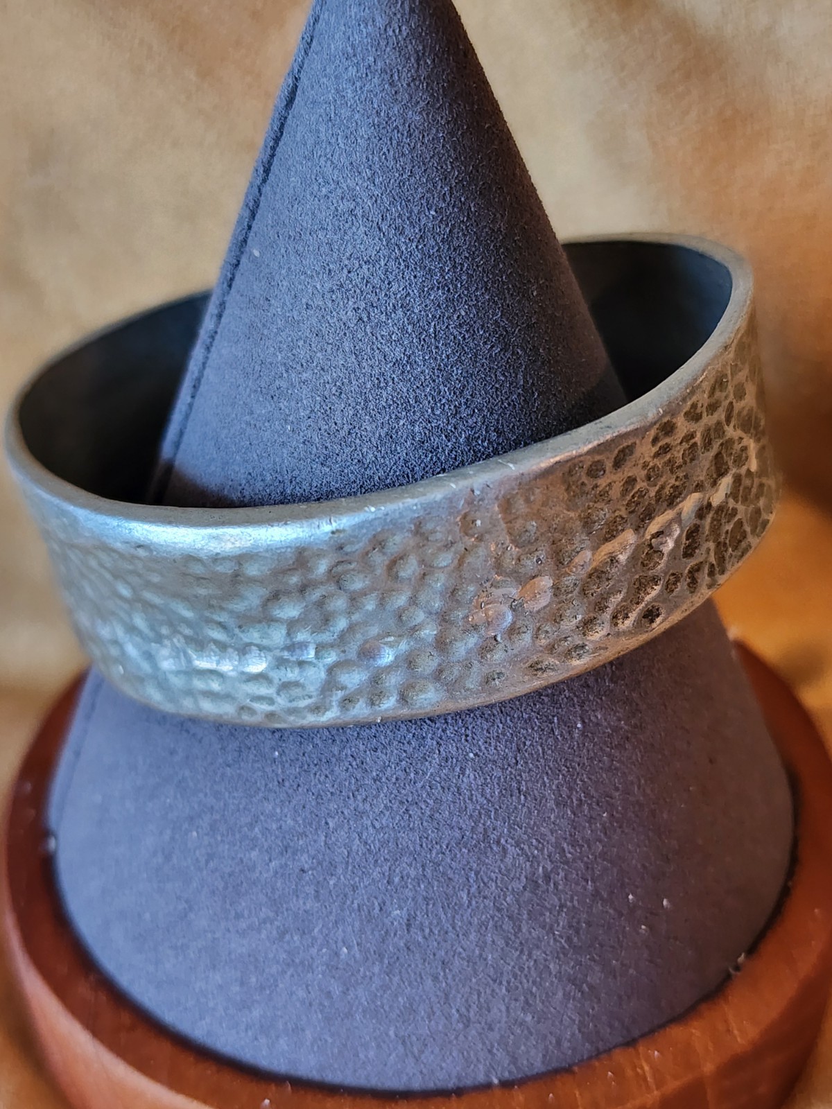 Robert Zentall Hammered Pewter Cuff Bracelet 3/4″ Wide Signed