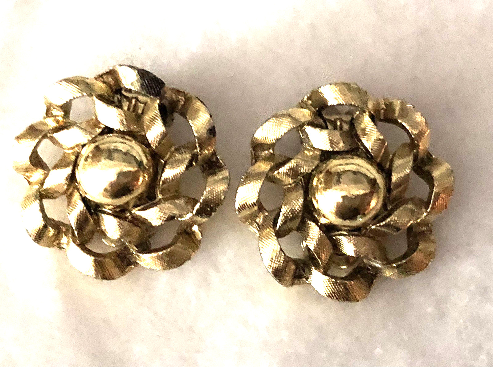 LOT OF 13 PAIRS VTG. SIGNED EARRINGS CAROLEE MONET DODD TRIFARI AND MORE
