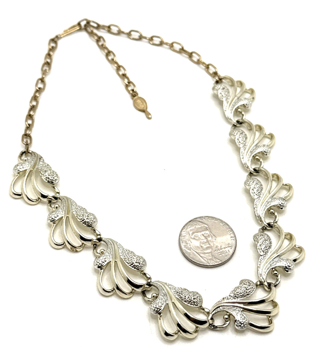 Vintage Sarah Coventry Frosted Feathers Choker Necklace Silver Tone 15″ -17″ MCM