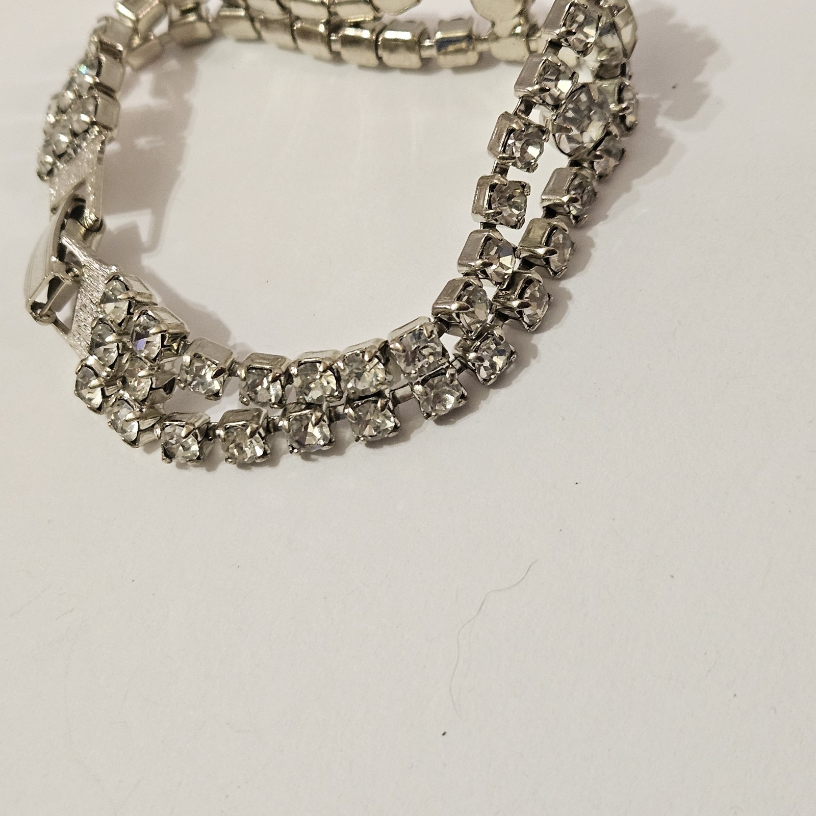 Elegant Vtg 7″ Rhinestone Bracelet 2 Rows Of Small Stones 3 Larger Center Stones