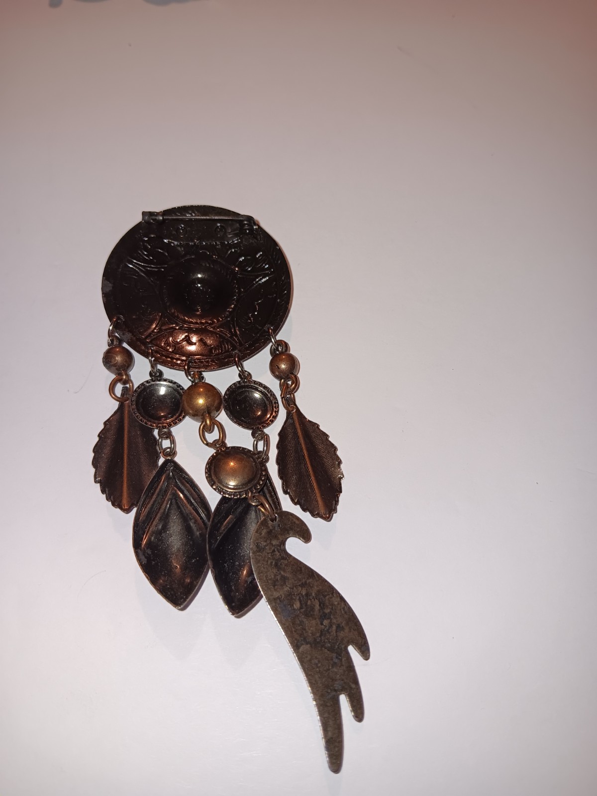 17 Vintage Brooches Different Shapes And Sizes A Pair Of Tiptoes Shoe Clips