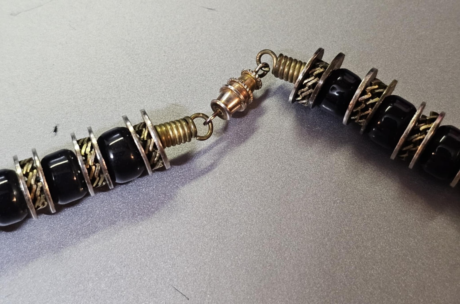 vtg Thick Necklace w/ Metal & Black Glass Beads w flowers 23.5in-Heavy 123g- S88
