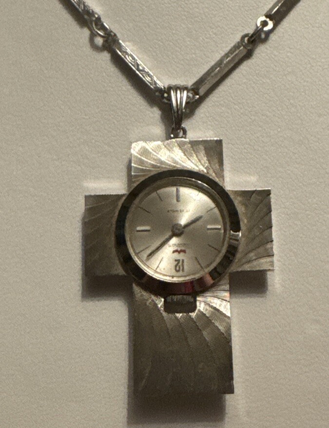 VTG Waltham Cross Pendant Watch Star of Paris Collection Manual 17 Jewel Working