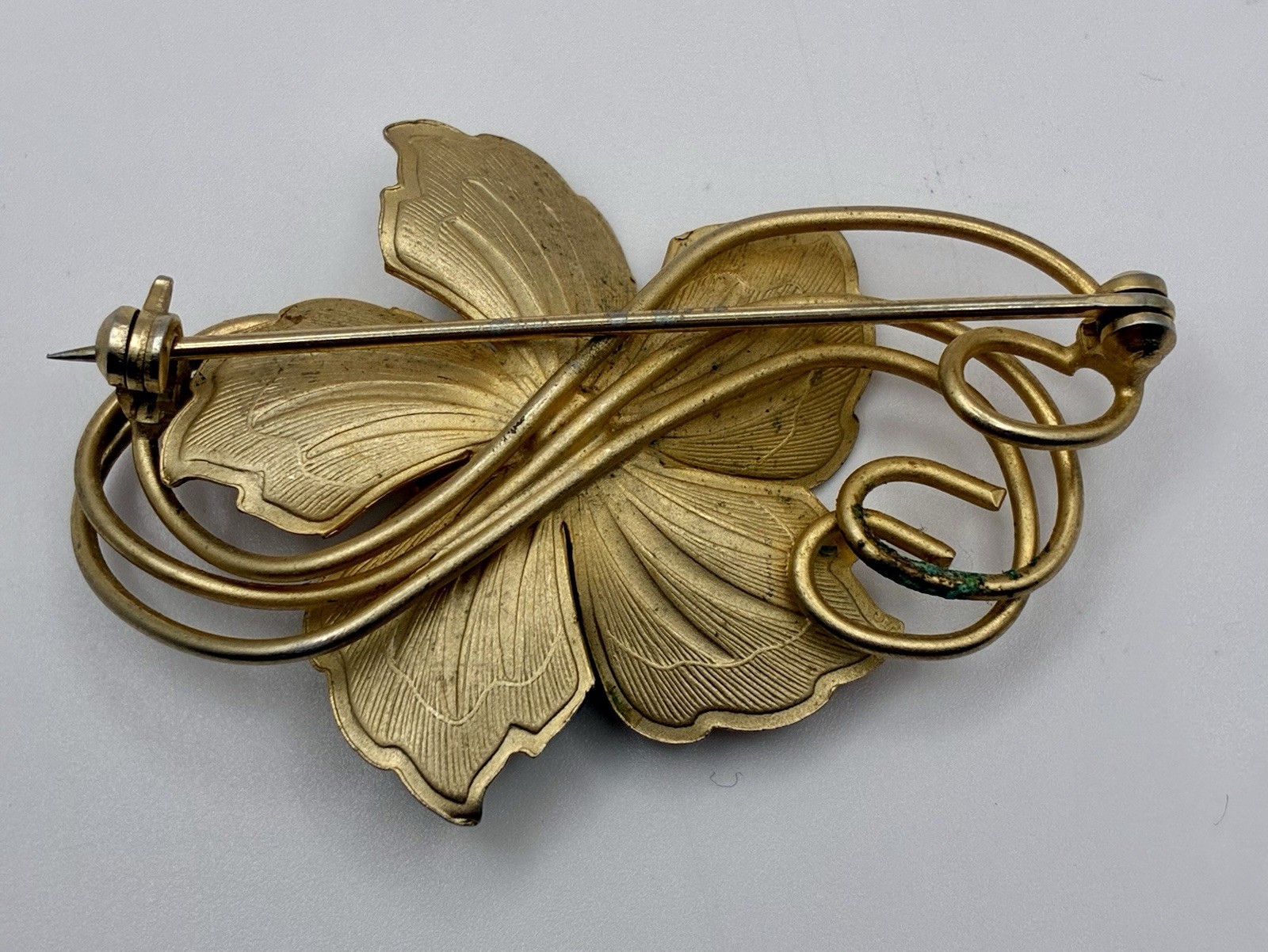 Vtg 1950s Gold Tone Orchid Floral Brooch Faux Pearl Coro Style Costume Unmarked