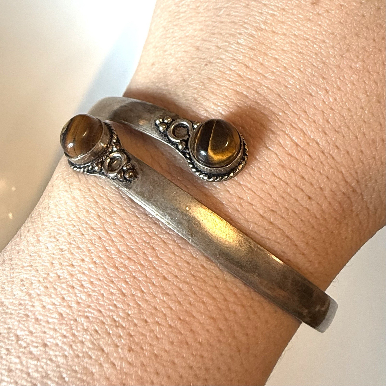 Ethnic Tiger’s Eye Gemstone Silver Tone Adjustable Cuff Bracelet / Arm Band 9.5”