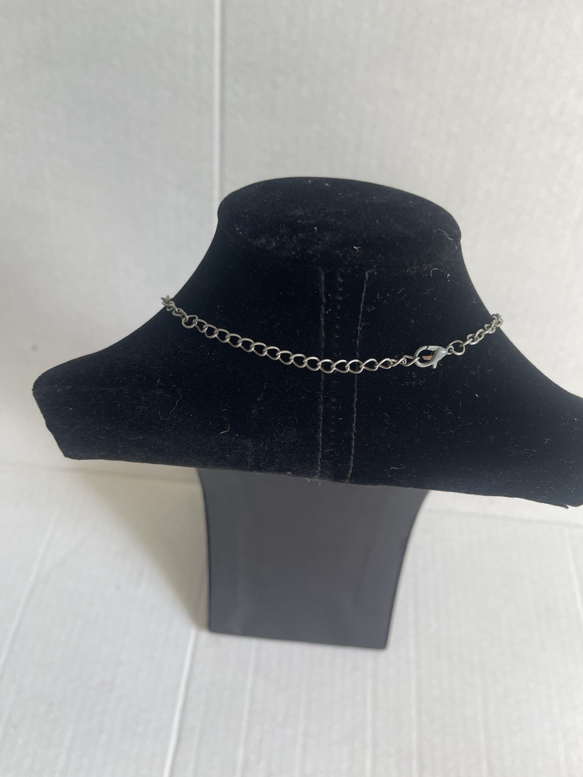 Vintage Antique Silver Tone Textured Double Crescent Moon Necklace, 17″ 18g
