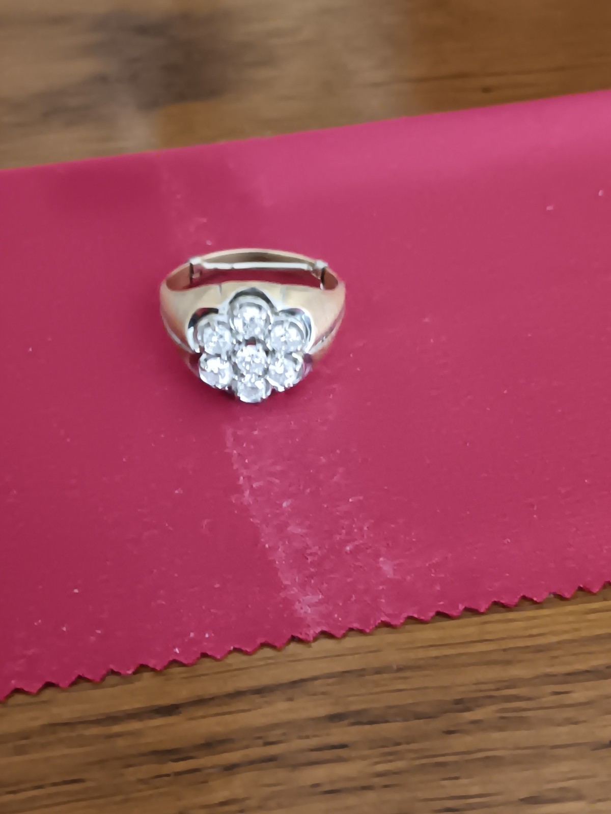 Vintage Men’s 1 carat diamond cluster ring 10 carat gold. From Estate Sale.