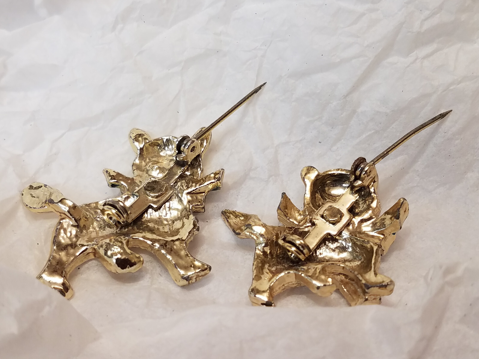 Lot of 2 Miniature Vintage Cats Christmas Brooch about 1 inch each