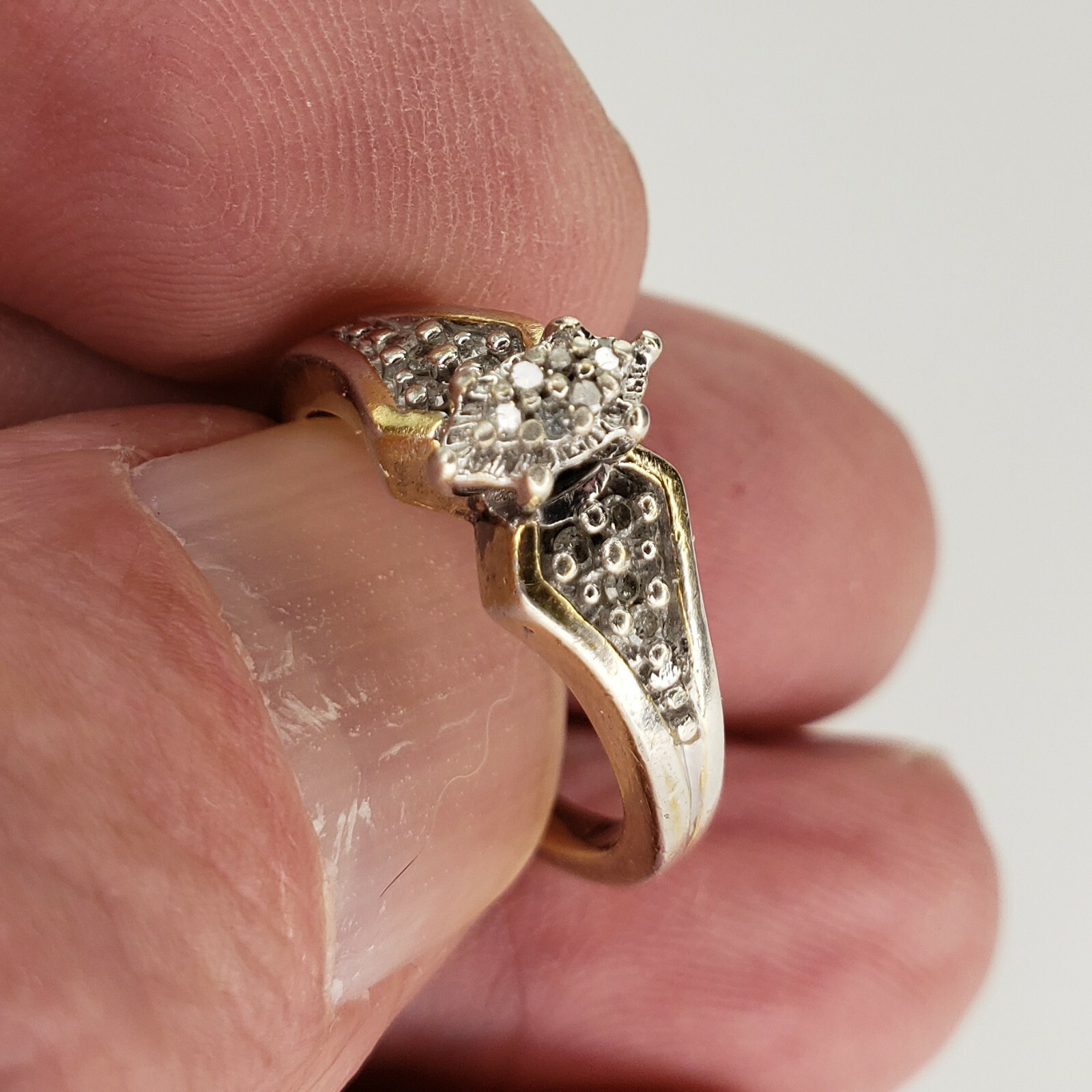 Sterling Silver Ring with 14 Small Diamonds 4.1g Size 6.5 & Gold Vermeil [6964]