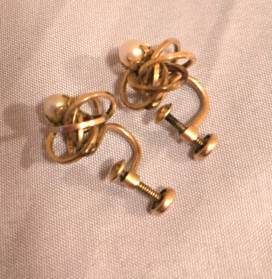 Vintage Coro screw-back vintage knot screw-back earrings 12K GF