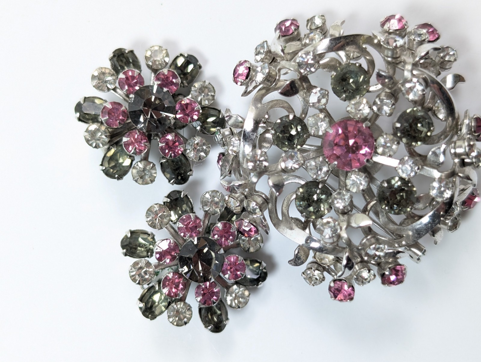 Vintage 3D Rhinestone Brooch and Earrings Set Gray Pink Flower Floral Clip on