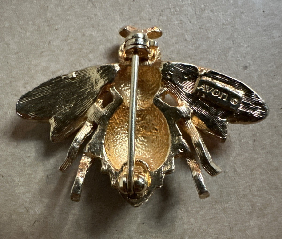 Vintage AVON Gold Tone Figural Bumble Bee Brooch Pin Insect Bug Costume Jewelry