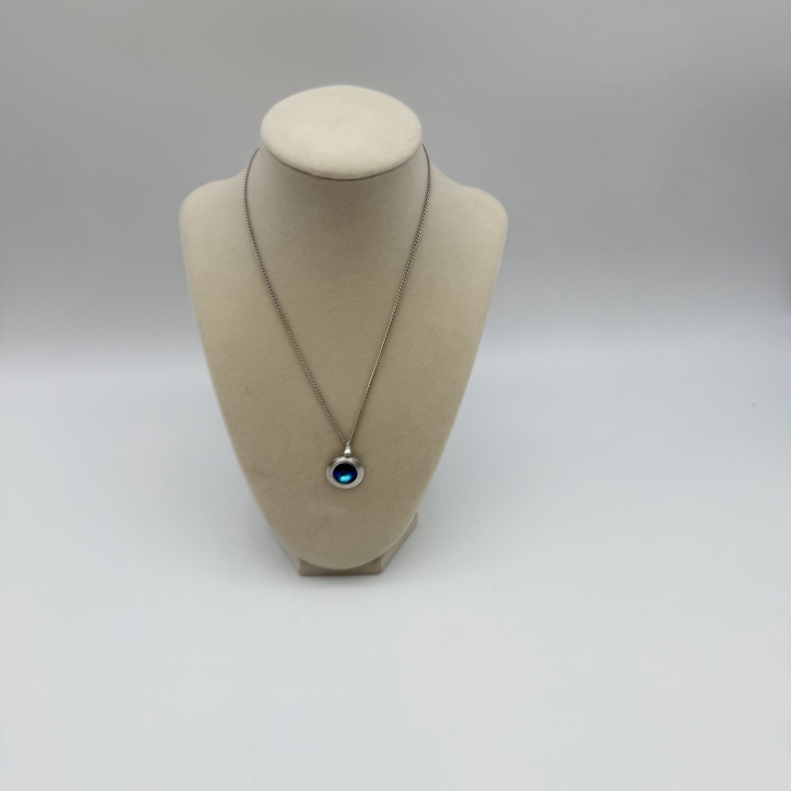 Vintage 1971 Sarah Coventry Liquid Lights Blue Rivoli Pendant Necklace
