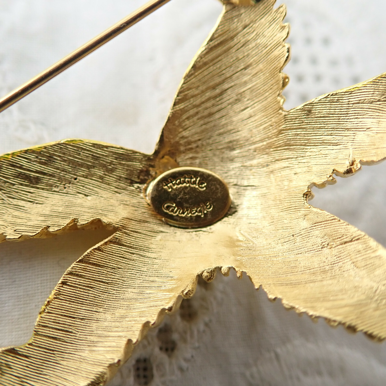 Vintage Rare Hattie Carnegie Lime Green Enamel Gold Tone Starfish Pin Brooch