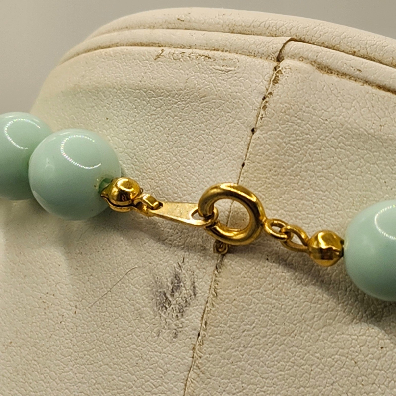Vintage Light Blue Teal Graduated Bead Necklace Gold Tone Spring Clasp Retro