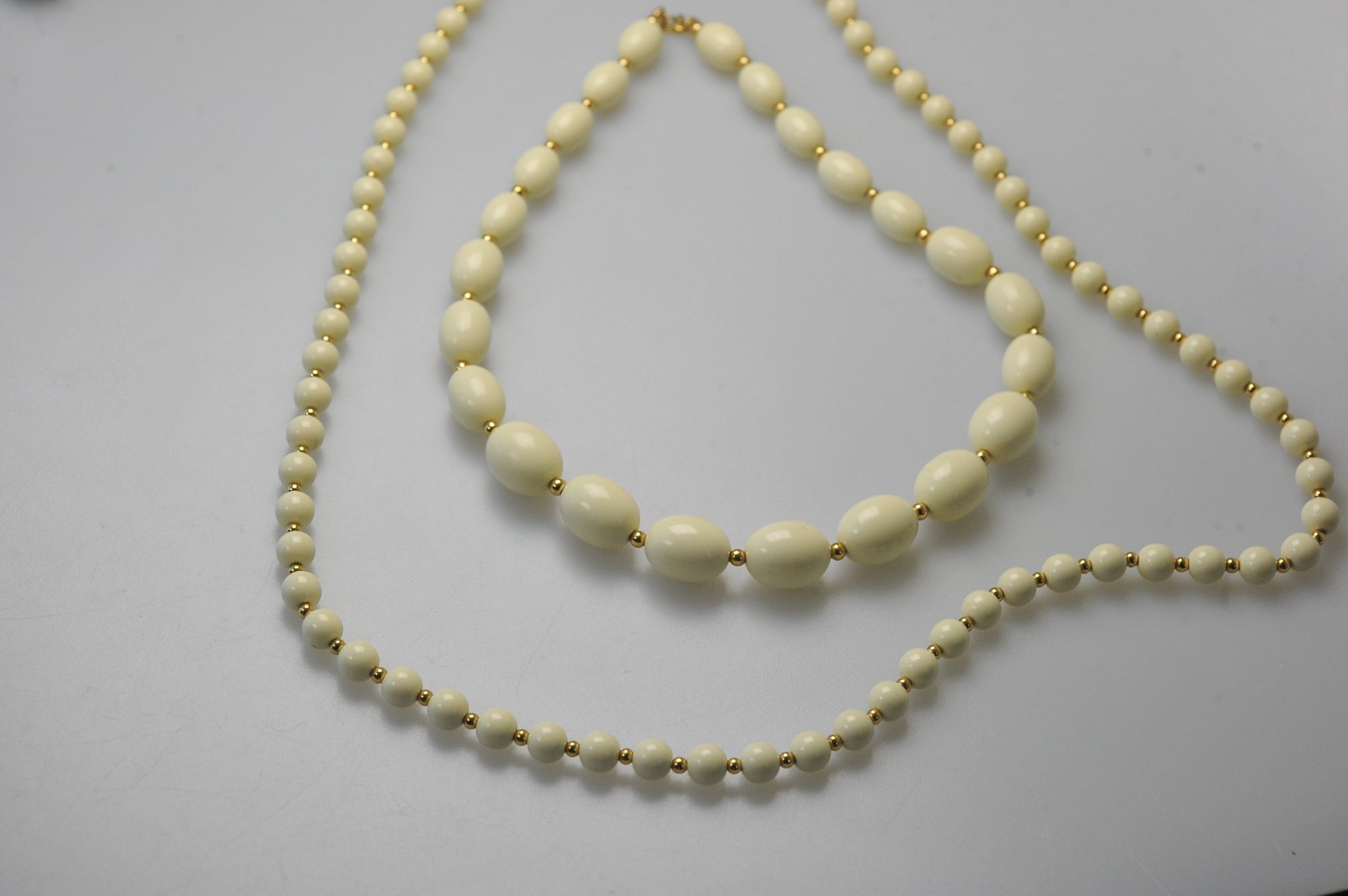 Necklace Monet signed LOT cream ivory gold tone bead beaded ZD19