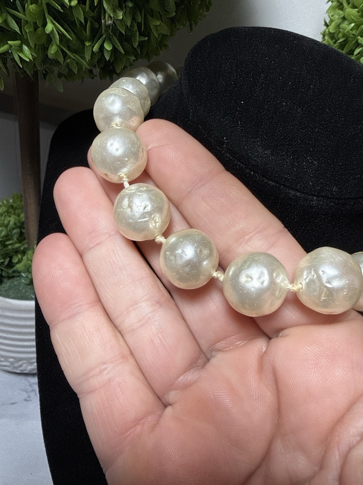 Vintage Large Faux Pearl Necklace Knotted Strand Cream Beads 15-17” Lot1015
