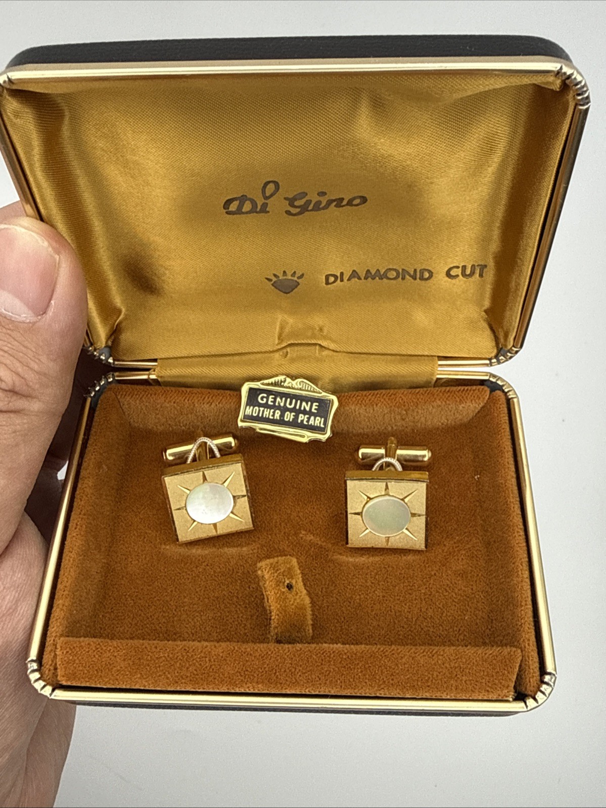Di Gino Genuine Mother of Pearl Diamond Cut Cufflinks Set Vintage Men’s Jewelry