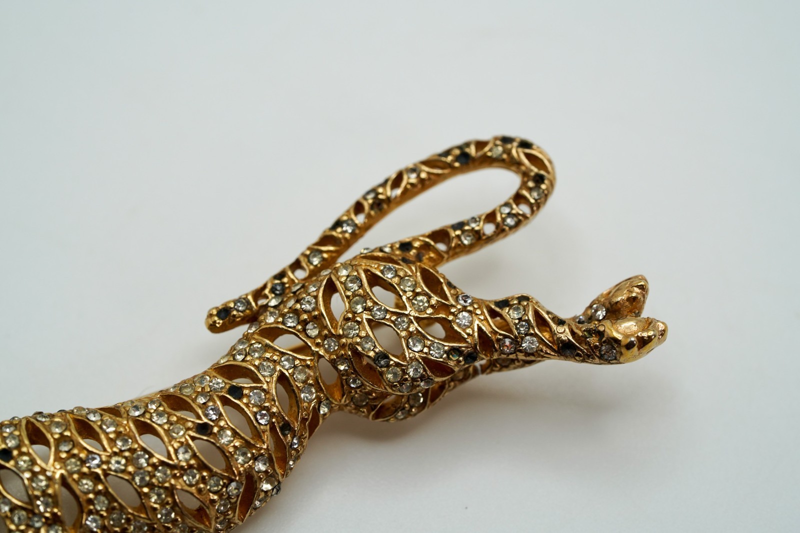 Vintage Gold Tone Tiger Missing Some Rhinestones Brooch 7.5cm JB45