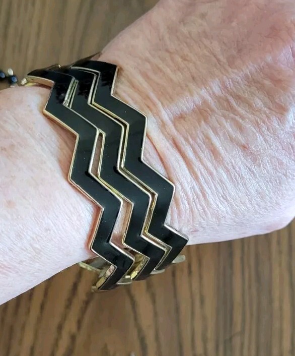 Y2K Womens 3 Bangles Bracelets Black Gold Tone Metal Punk Retro Goth Slip On NEW