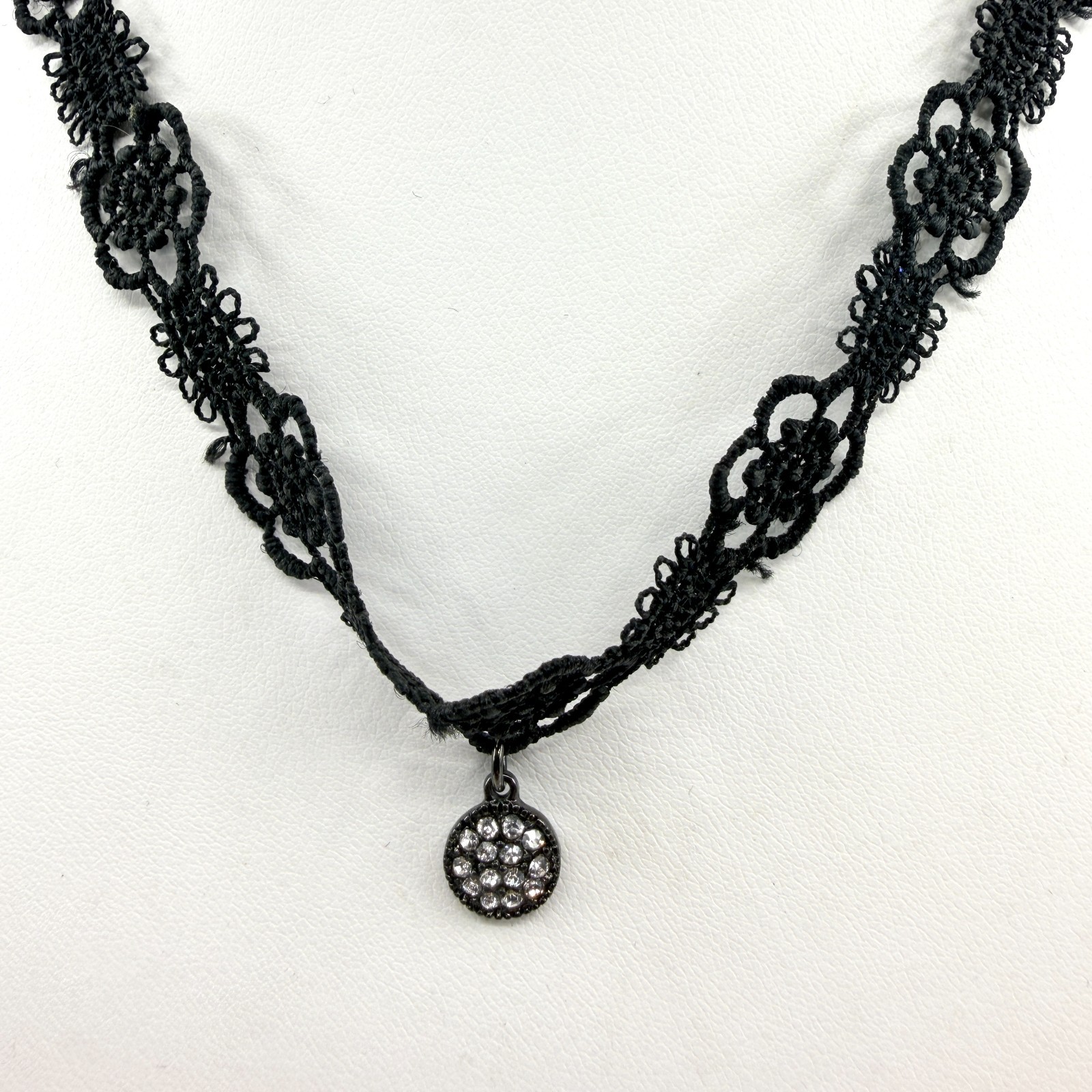 Vintage Black Lace Choker Necklace Rhinestone Pendant Gothic Tatting Boho 90s