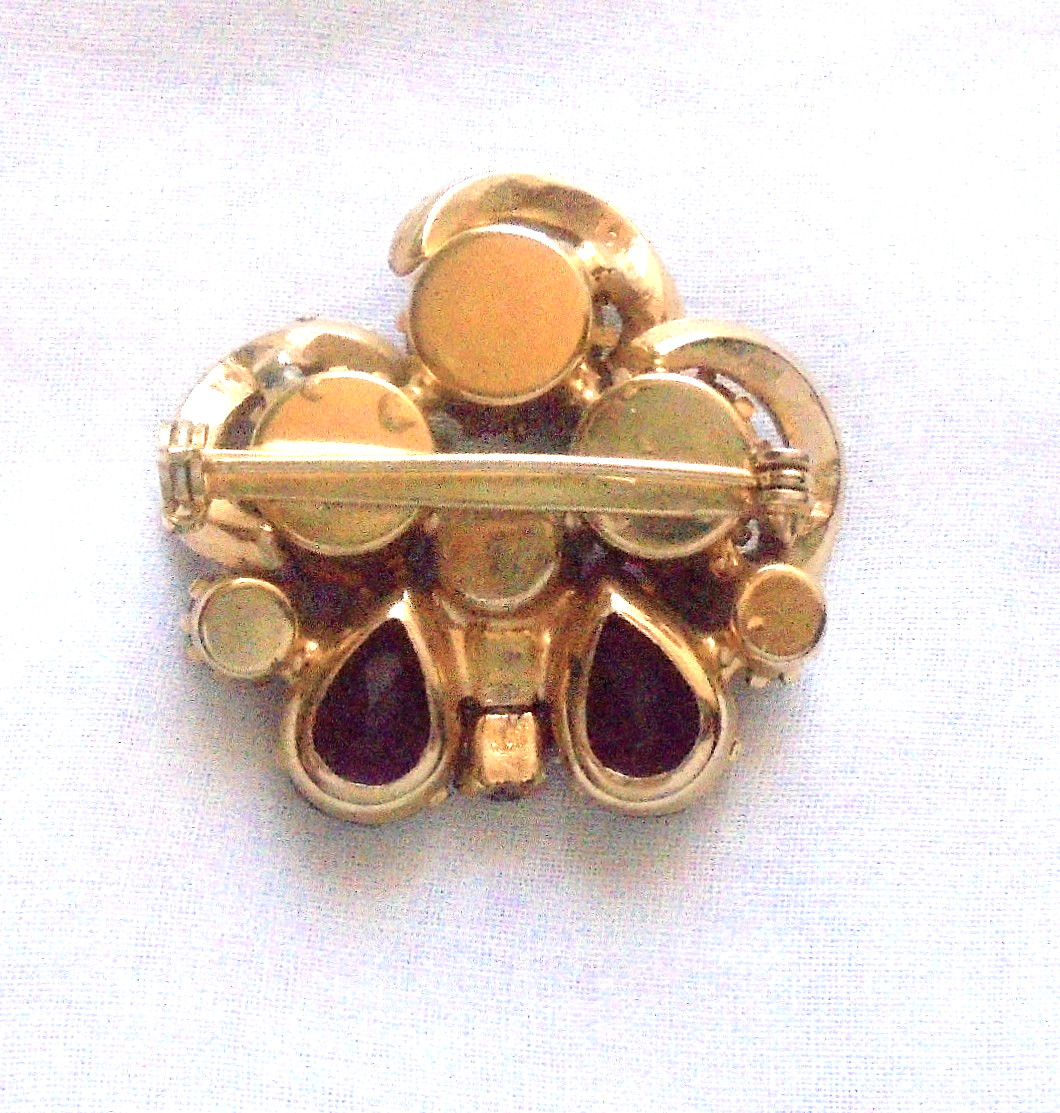 Vintage Purple Fuchsia Red Rhinestone Flower & Swirl Gold Tone Pin Brooch As-Is