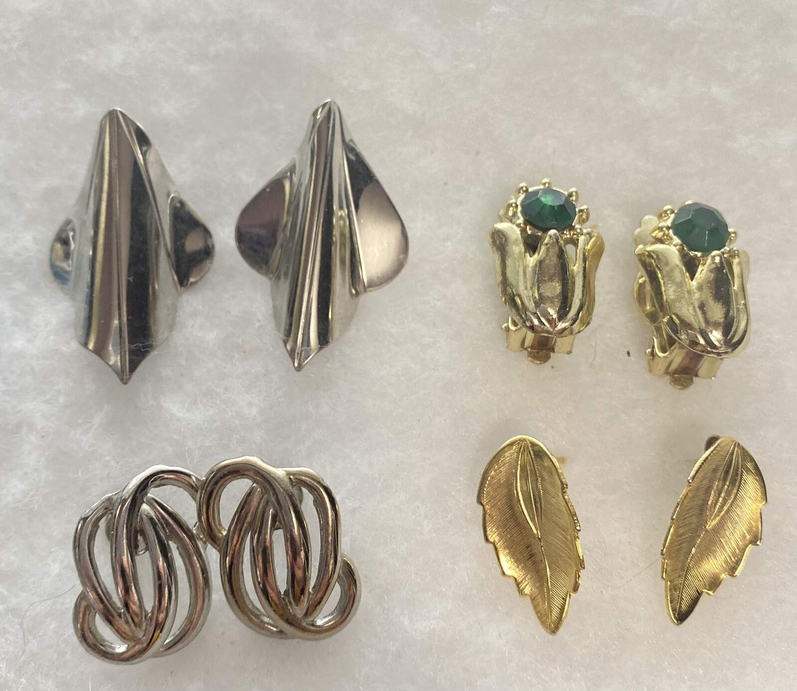 Estate Find Assorted Lot Of Earrings X 12 Pr 1- WHITE STAG