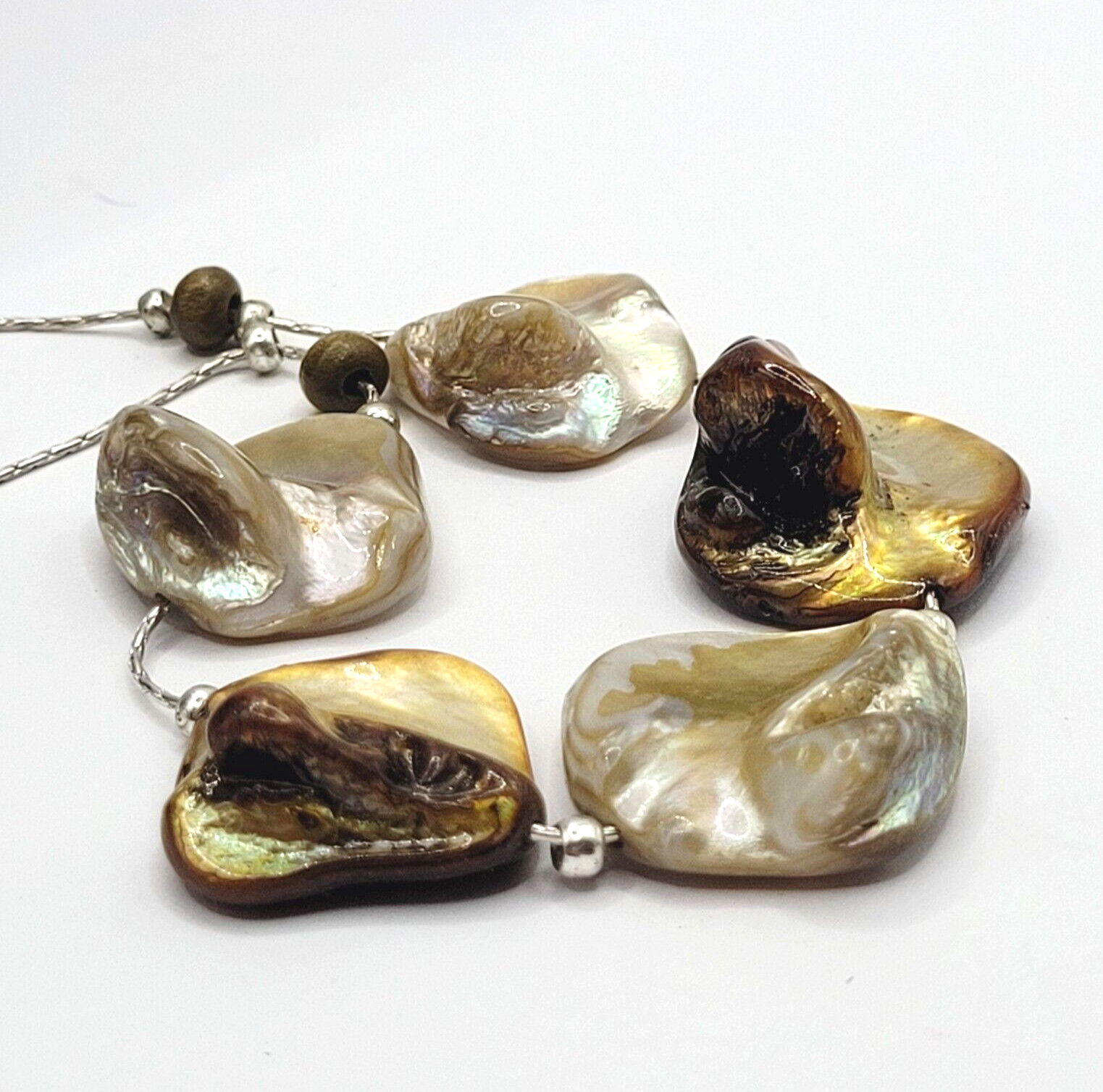 Chunky Mother of Pearl Shell Bead Neutral Color Silver Tone Chain Vtg Necklace