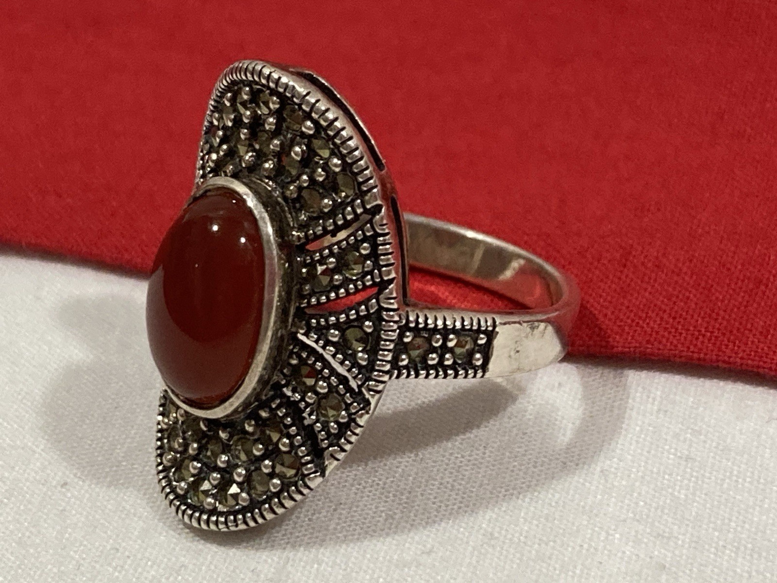 Vintage KL 925 Sterling Silver Carnelian Marcasite Dome Band Ring SIZE 8.75