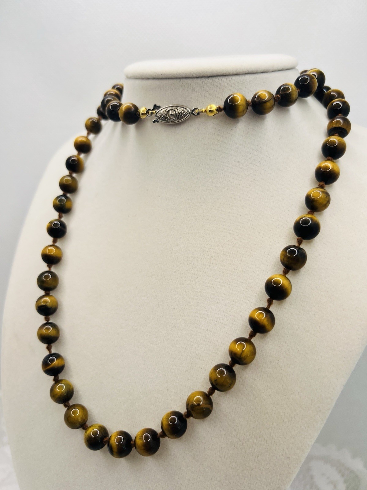 Vintage Knotted Tiger’s Eye Quartz Necklace Courage Protection Clarity