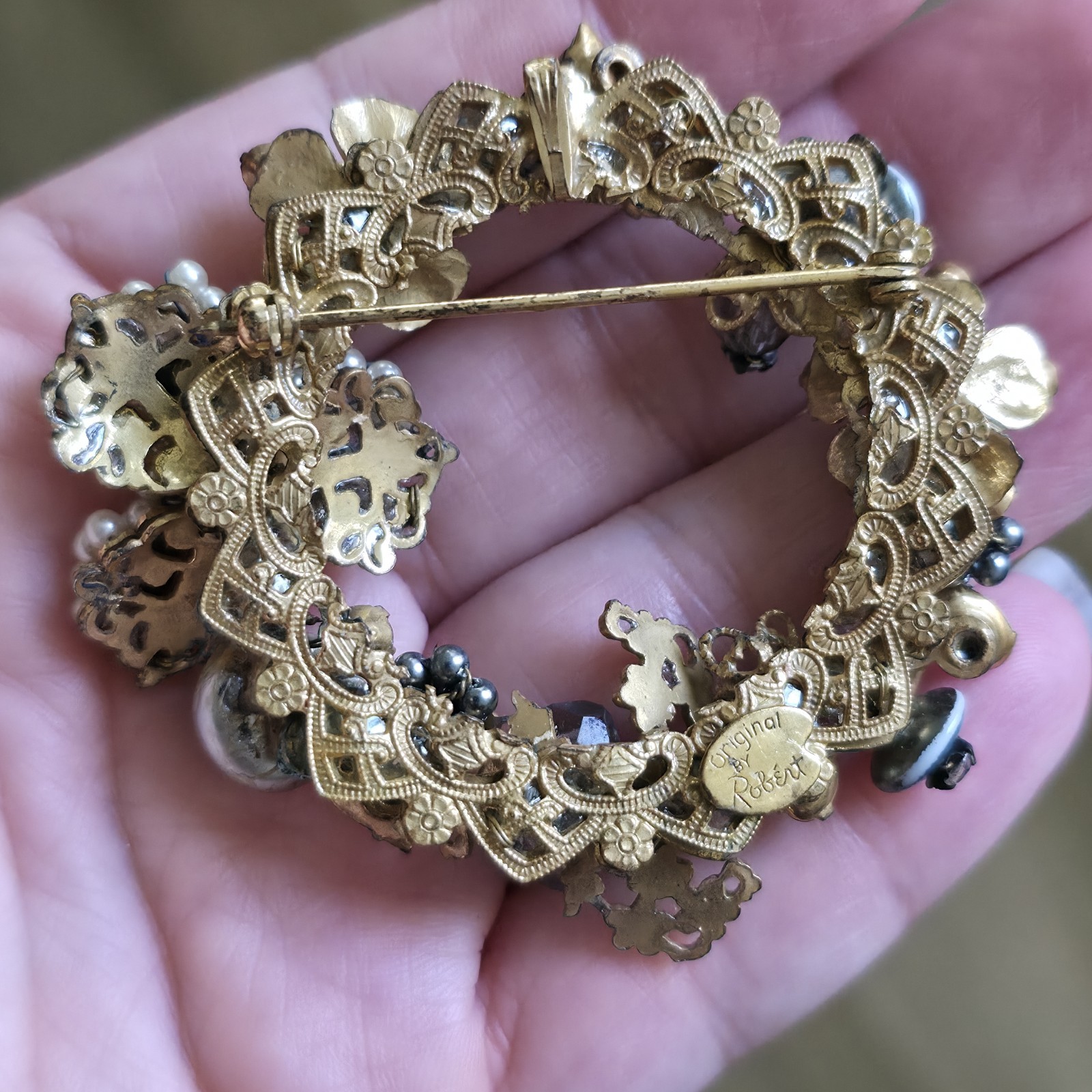 Vinatge Original By Robert Brooch Faux Pearl Gray Smokey Stones Gold Tone READ