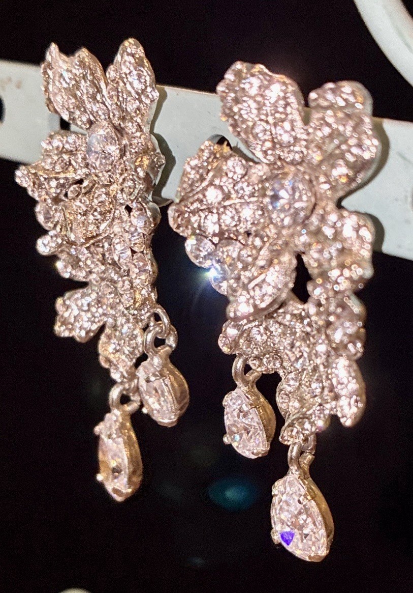 Amazing SIMAN TU Haute Couture Runway Floral Australian Crystal Earrings RARE ~