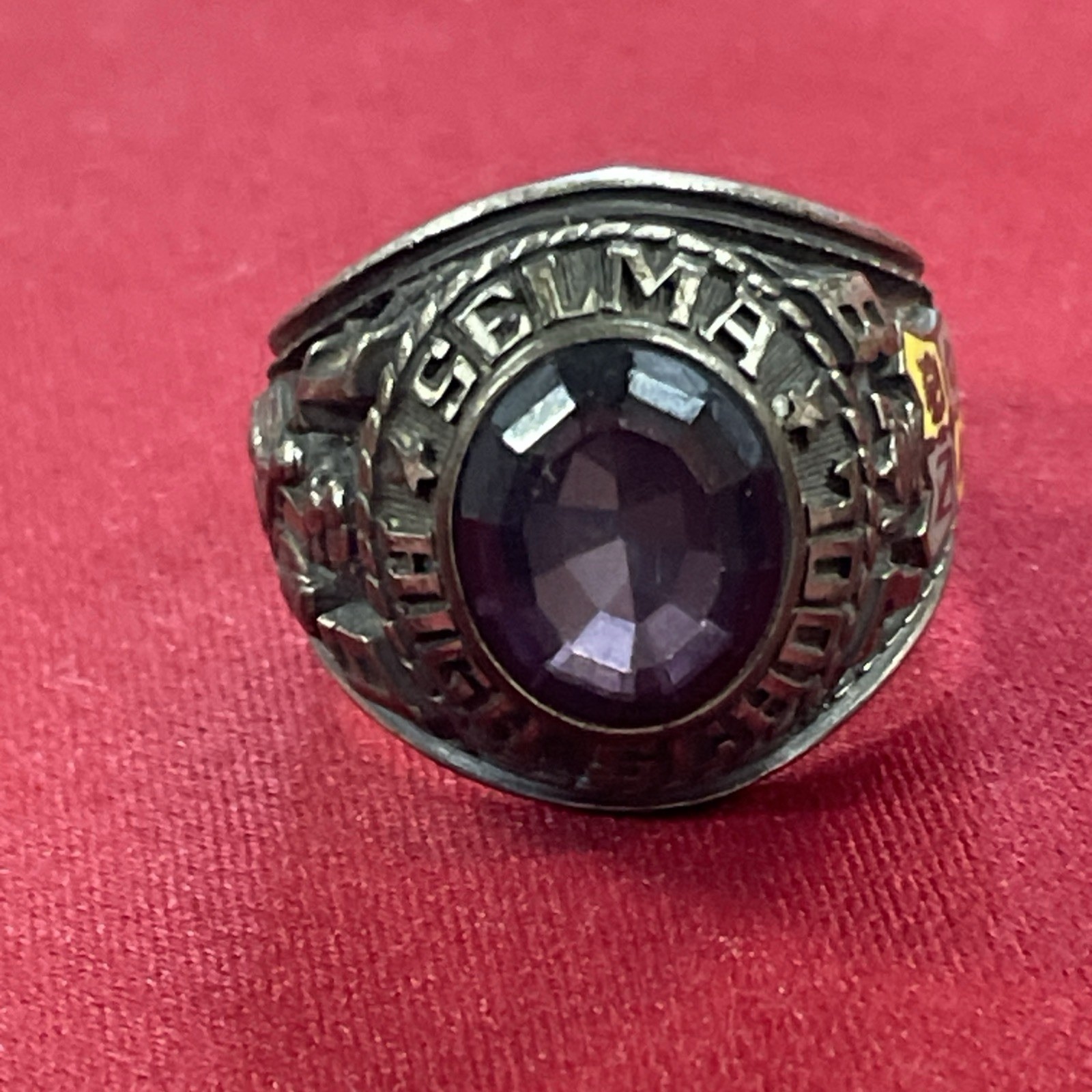 Vintage 1978 Selma High School Knights Of Pythias Purple Stone Class Ring Size 9