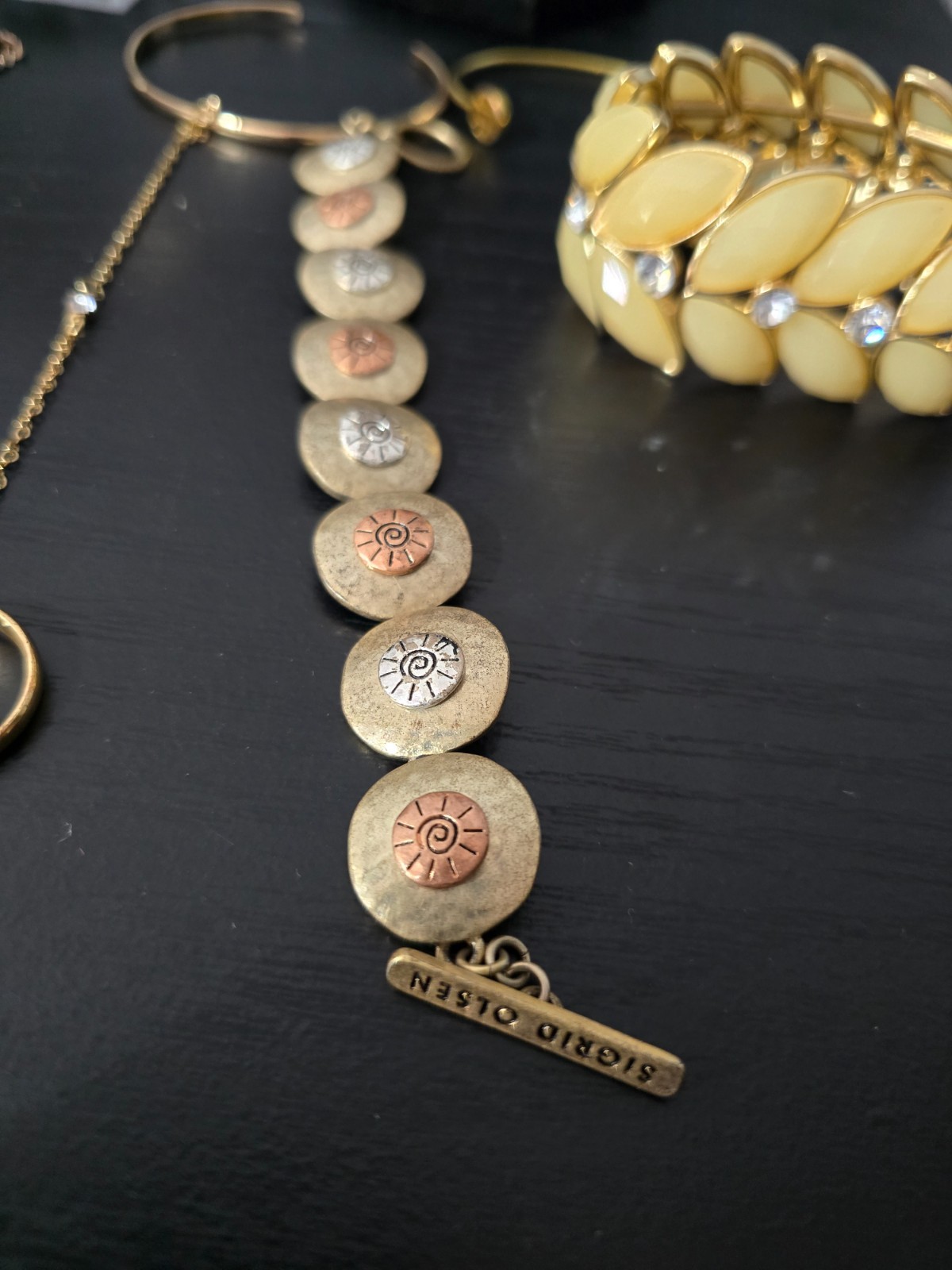 Elegant vintage /now jewelry lot some signed