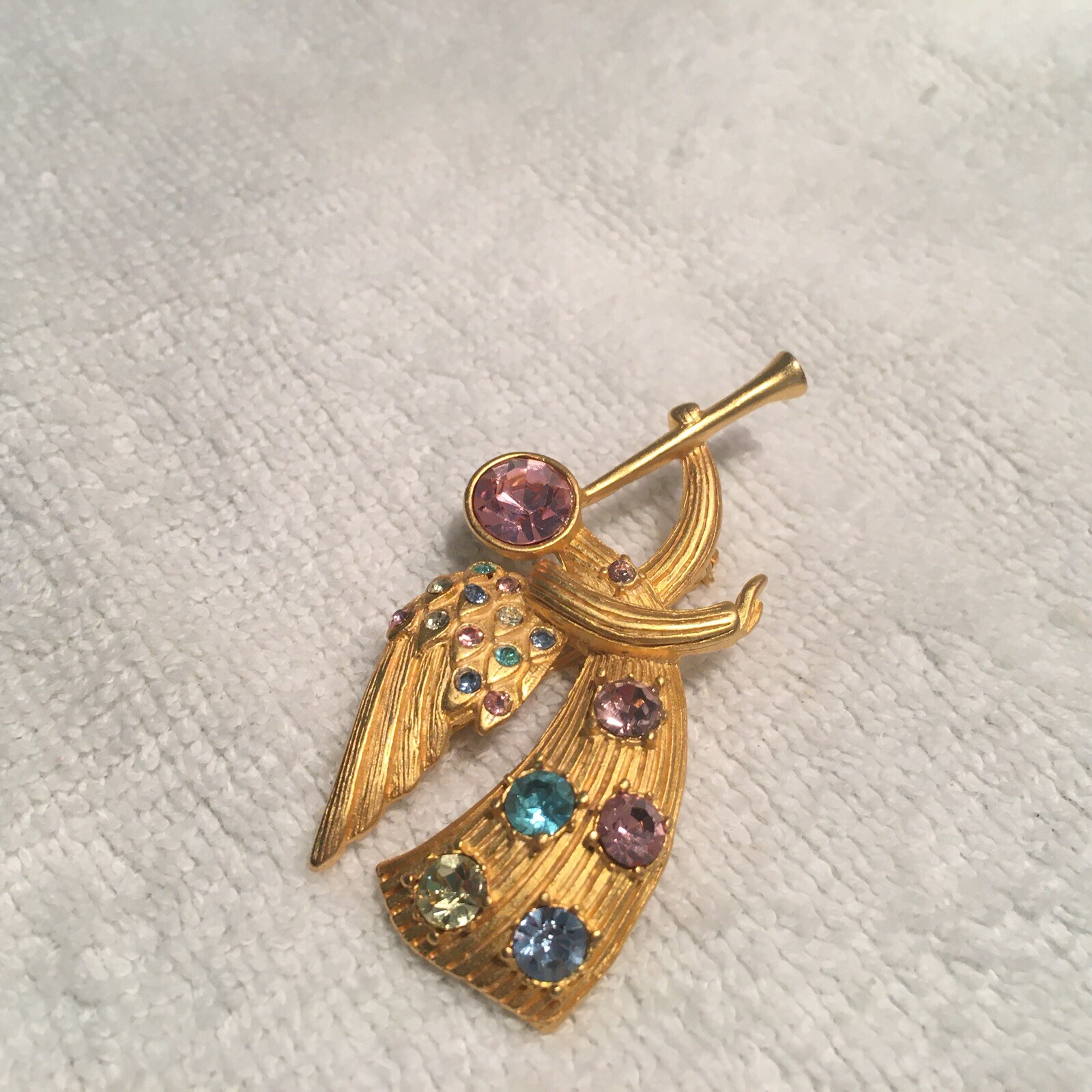 Lovvely Slver Starr Vintage Gold Tone Angel Blowing Horn With Rhinestones