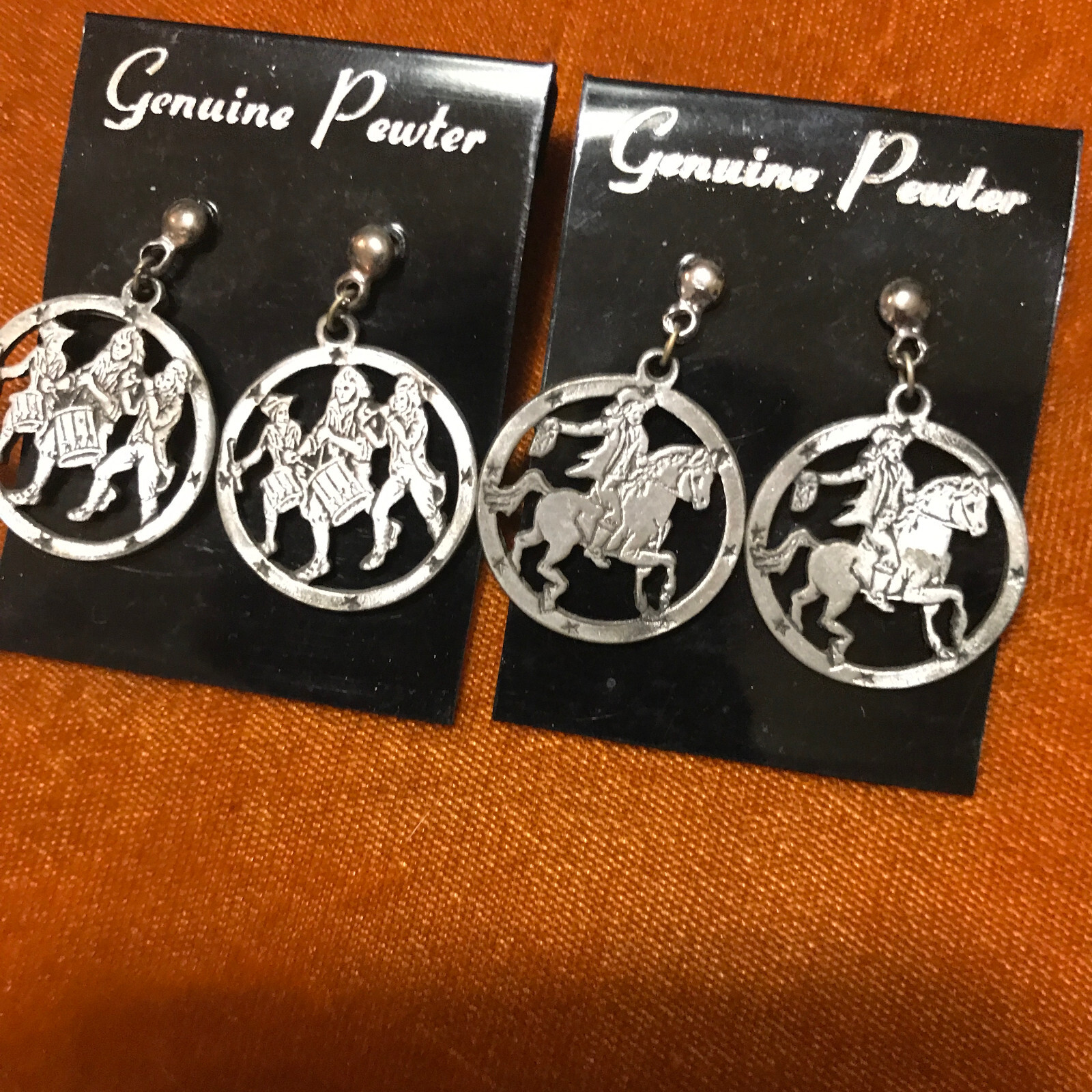 LOT OF 2 VINTAGE PEWTER PATRIOTIC PAUL REVERE EARRINGS 1970’s DANGLE NOS NOI