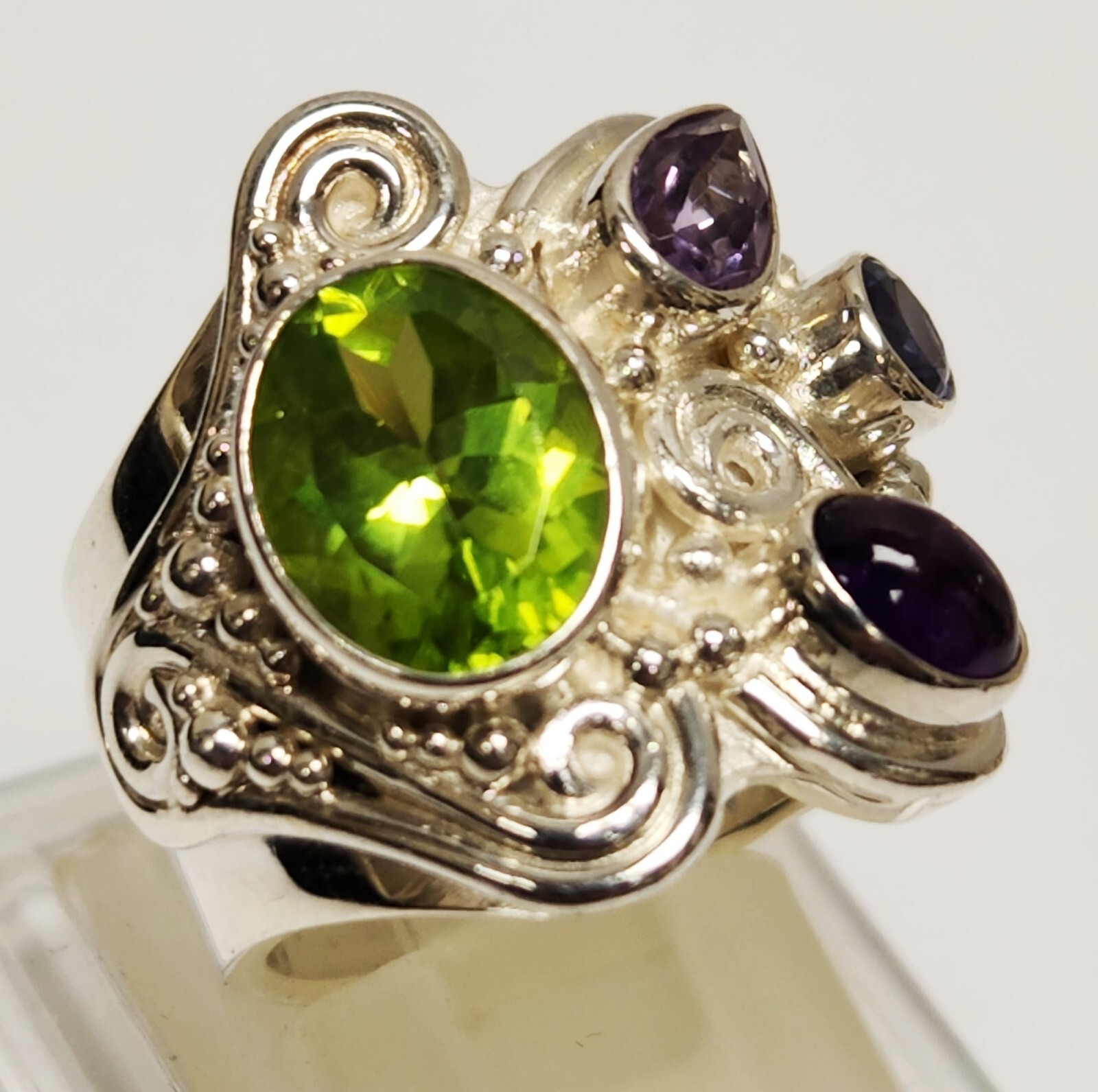 Sajen Bezel Set Peridot Iolite Amethyst 925 Sterling Silver Ring US size 5