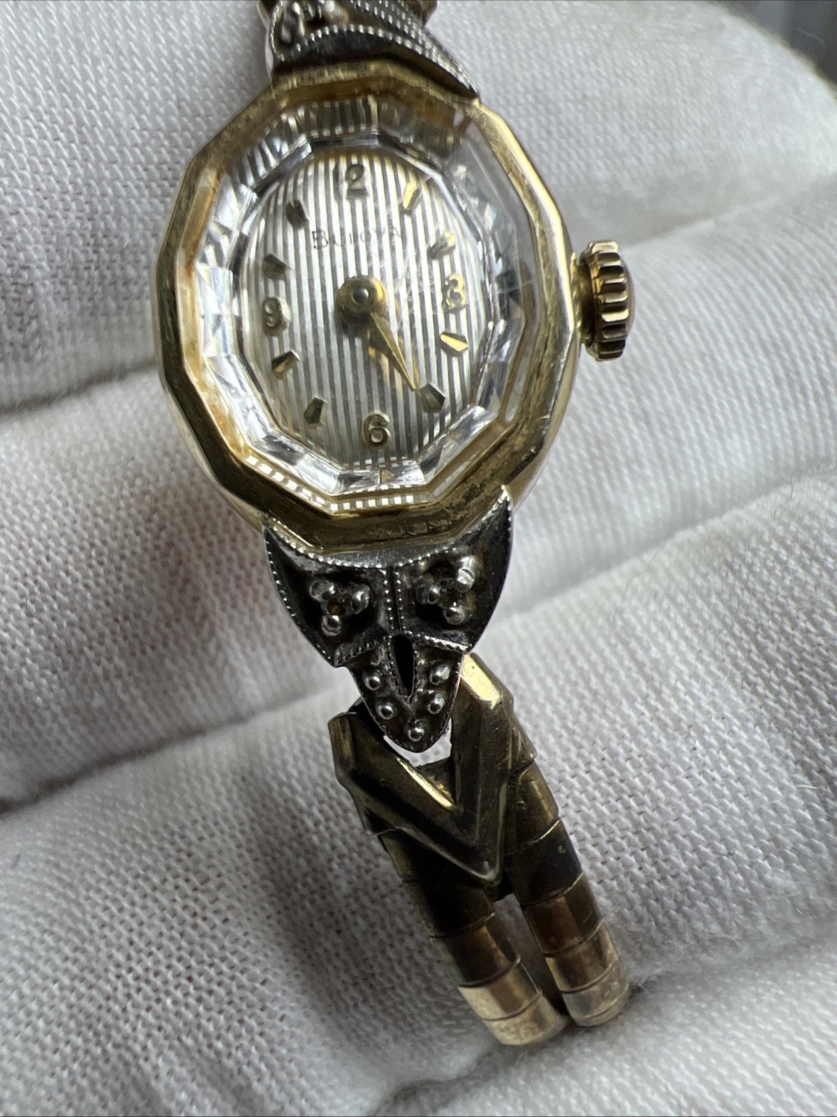Vintage Bulova M5 10k Rolled Gold Plate Manual Wind Ladies Watch Working