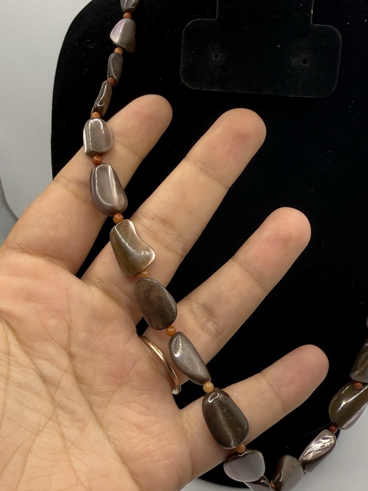 VTG Brown Polished Stone Beaded Necklace 22” Unmarked Natural Style Earthy Boho