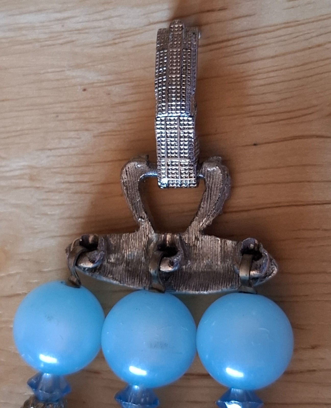 Jewelry Vintage Silver Tone Triple Strand Blue Moonglow Lucite Beads Bracelet