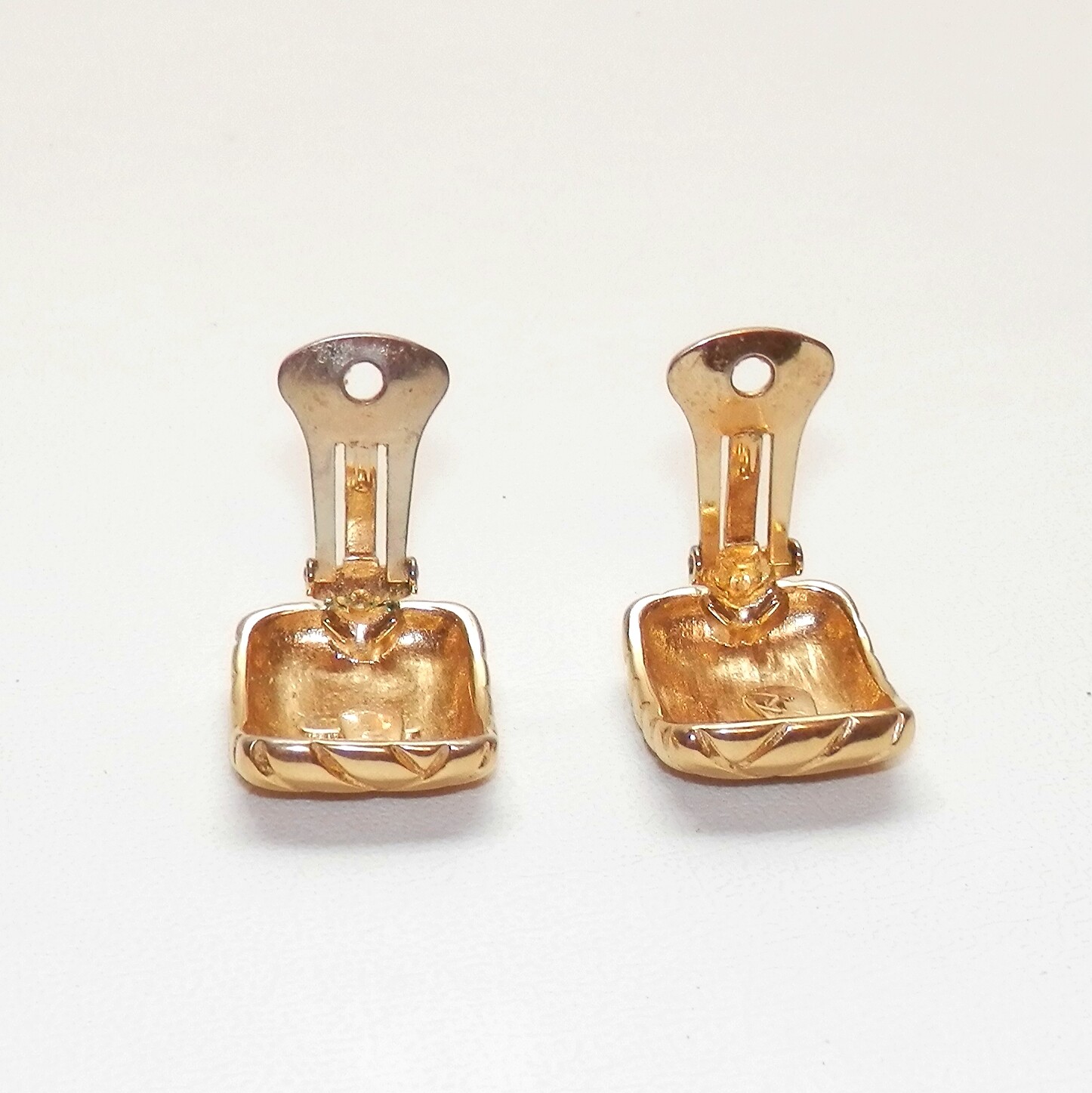 Vintage Vogue Bijoux Clip On Earrings Gold Tone Art Deco Style 80s Statement