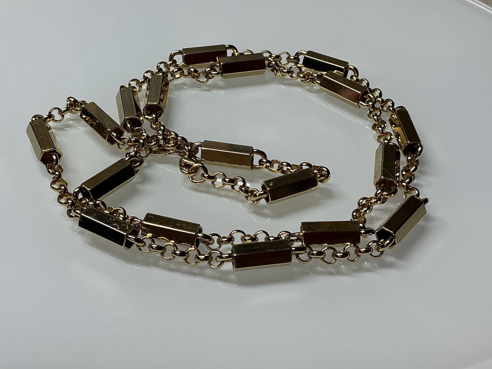 Vintage Monet Gold Tone Chunky bar link Chain Necklace 28″