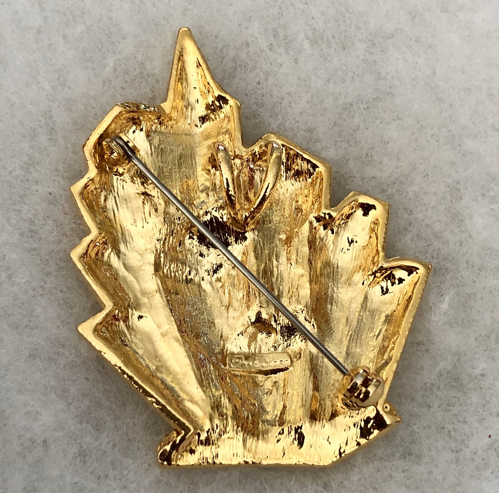 Vtg New York City Buildings Brooch Pin Skyscrapers Pin Park Lane 3D Gold Tone