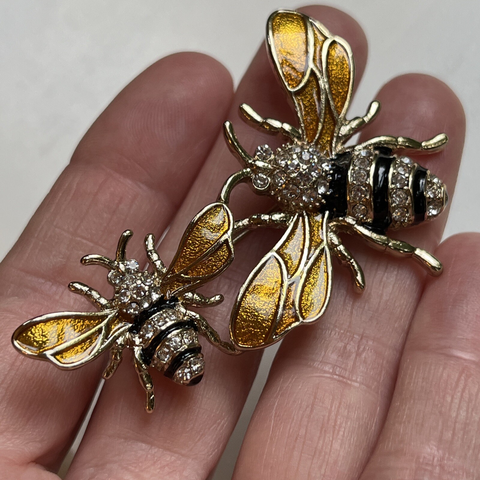 Vintage Napier Long Gold Tone Chain Double Bee Brooch & Clip On Earrings Set