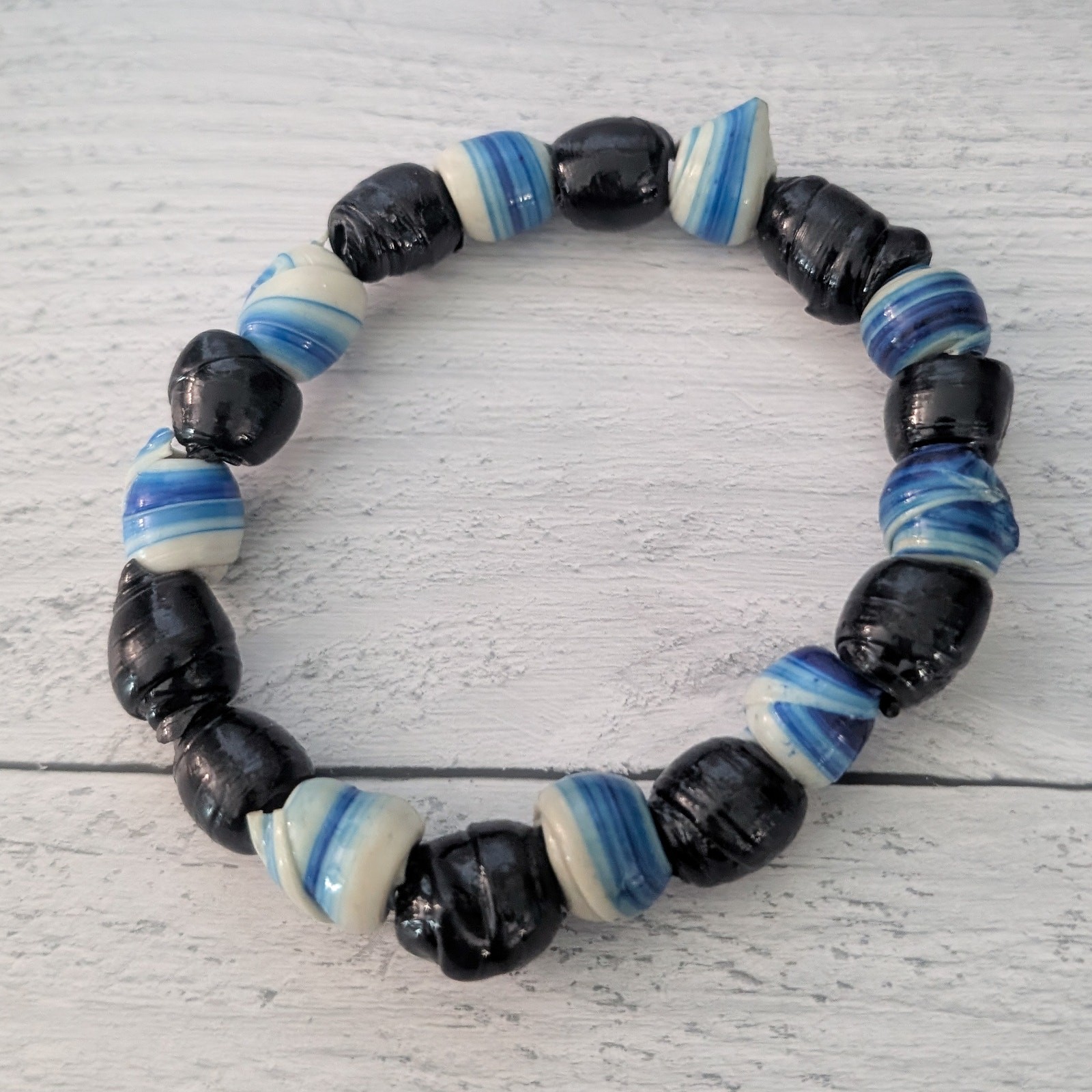 Vintage Stretch Bracelet – Blue, Cream, Black Tones