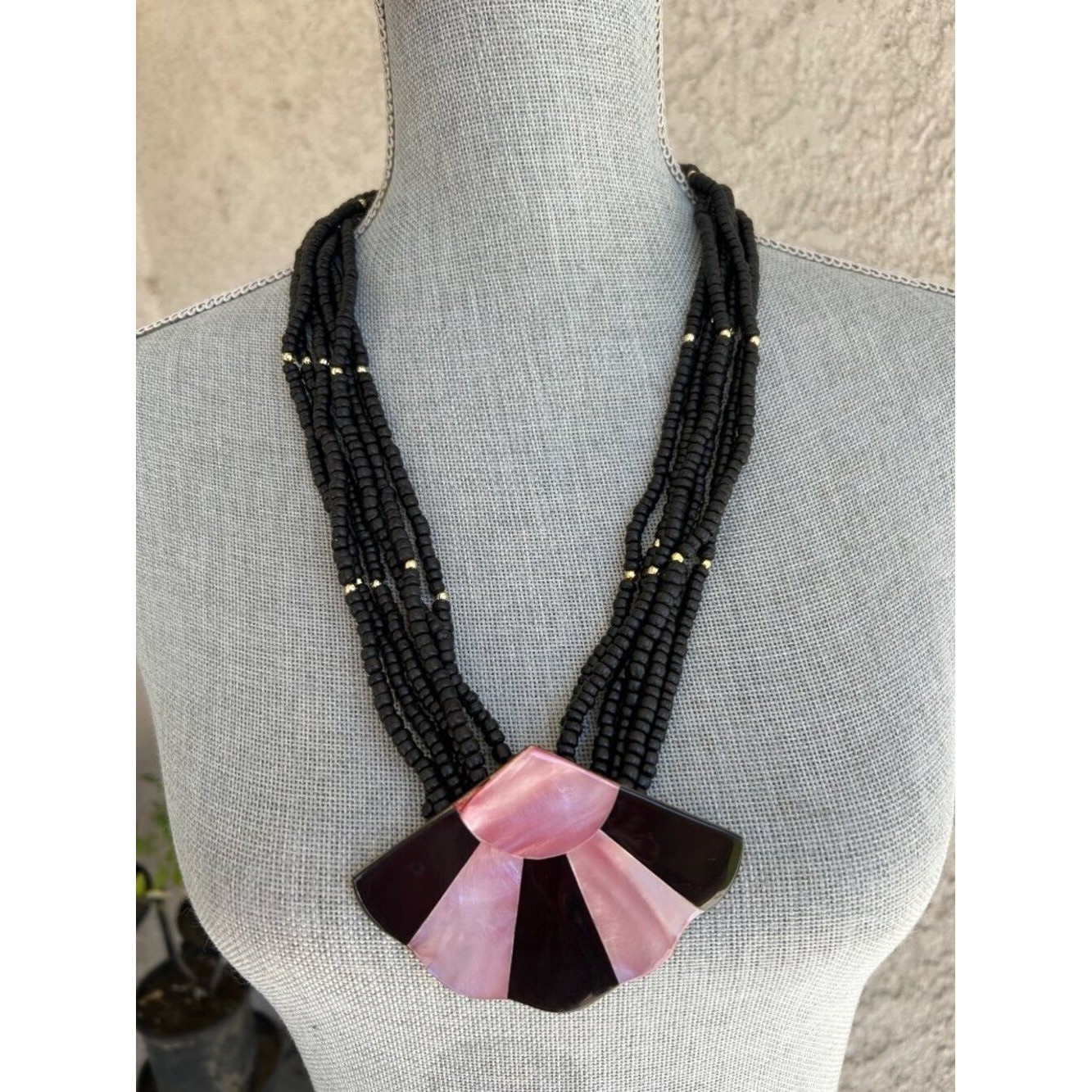 VTG 80’s Beaded Necklace Pink & Black Abalone Shell Fan Pendant Statement Piece