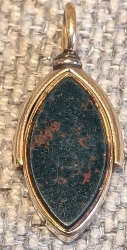 Antique 9ct Gold Bloodstone Carnelian Spinner Pendant