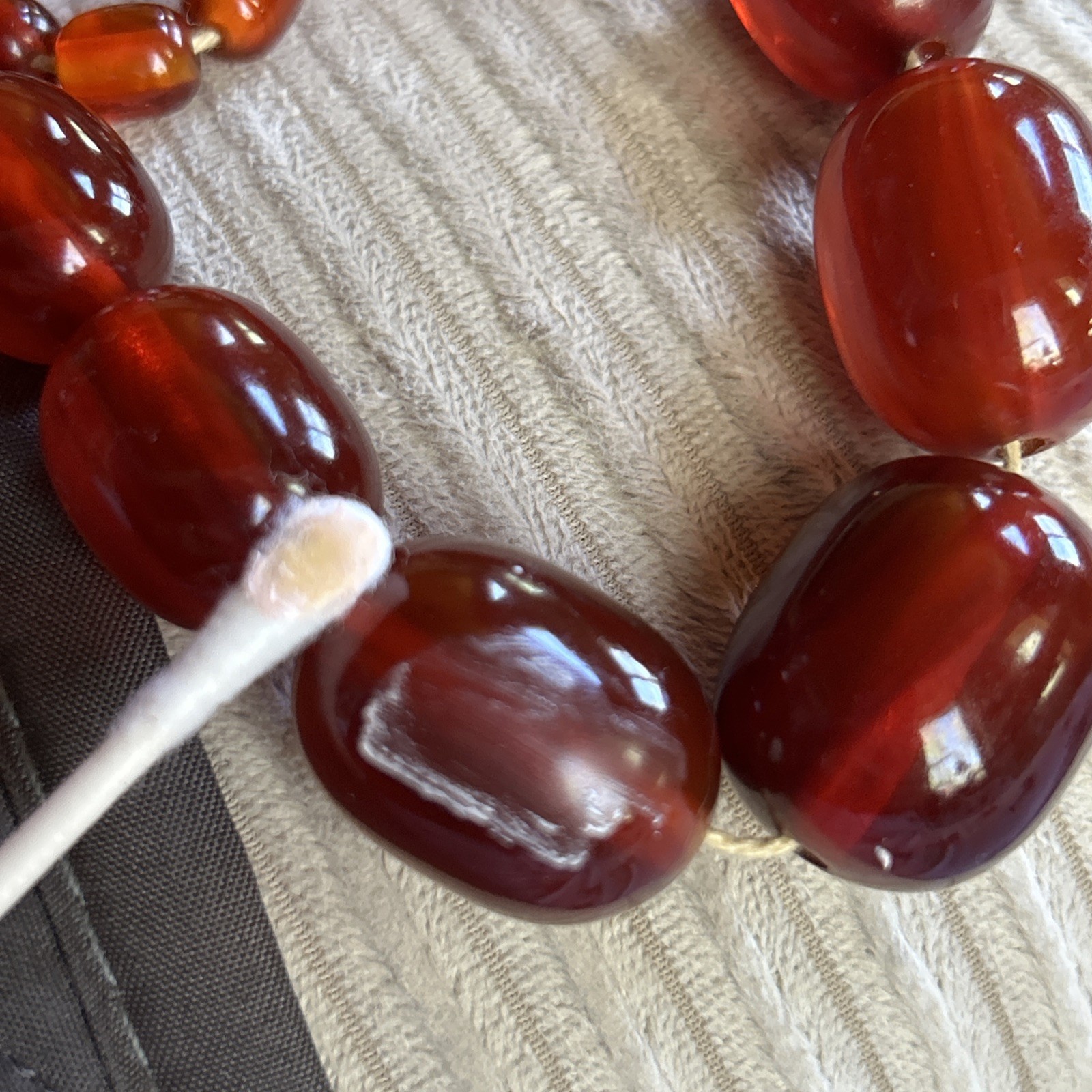 VINTAGE 64g GORGEOUS BAKELITE CHERRY AMBER TRANSLUCENT BEADS 21” NECKLACE Test